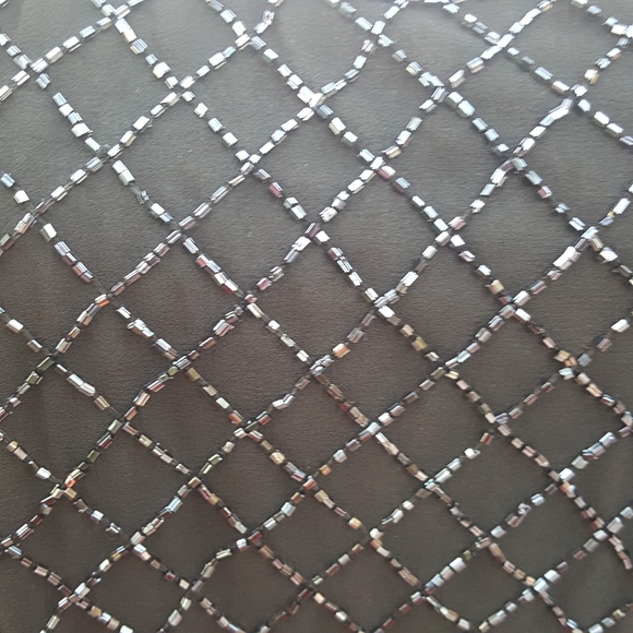 August Max Woman Party Beaded Sleeveless Top - Picture 4 of 8